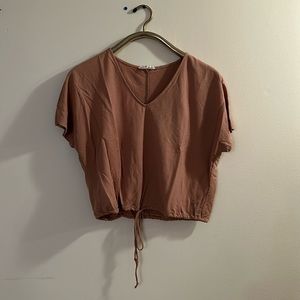 Adorable cute cropped top.